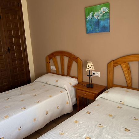 Apartamentos Los Parrales Villalba de la Sierra Exterior foto